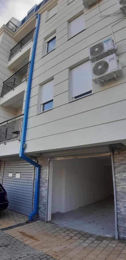 Ferienwohnung Cvetkovic Lux Аpartmani & Free Garaza Vrnjačka Banja Exterior foto