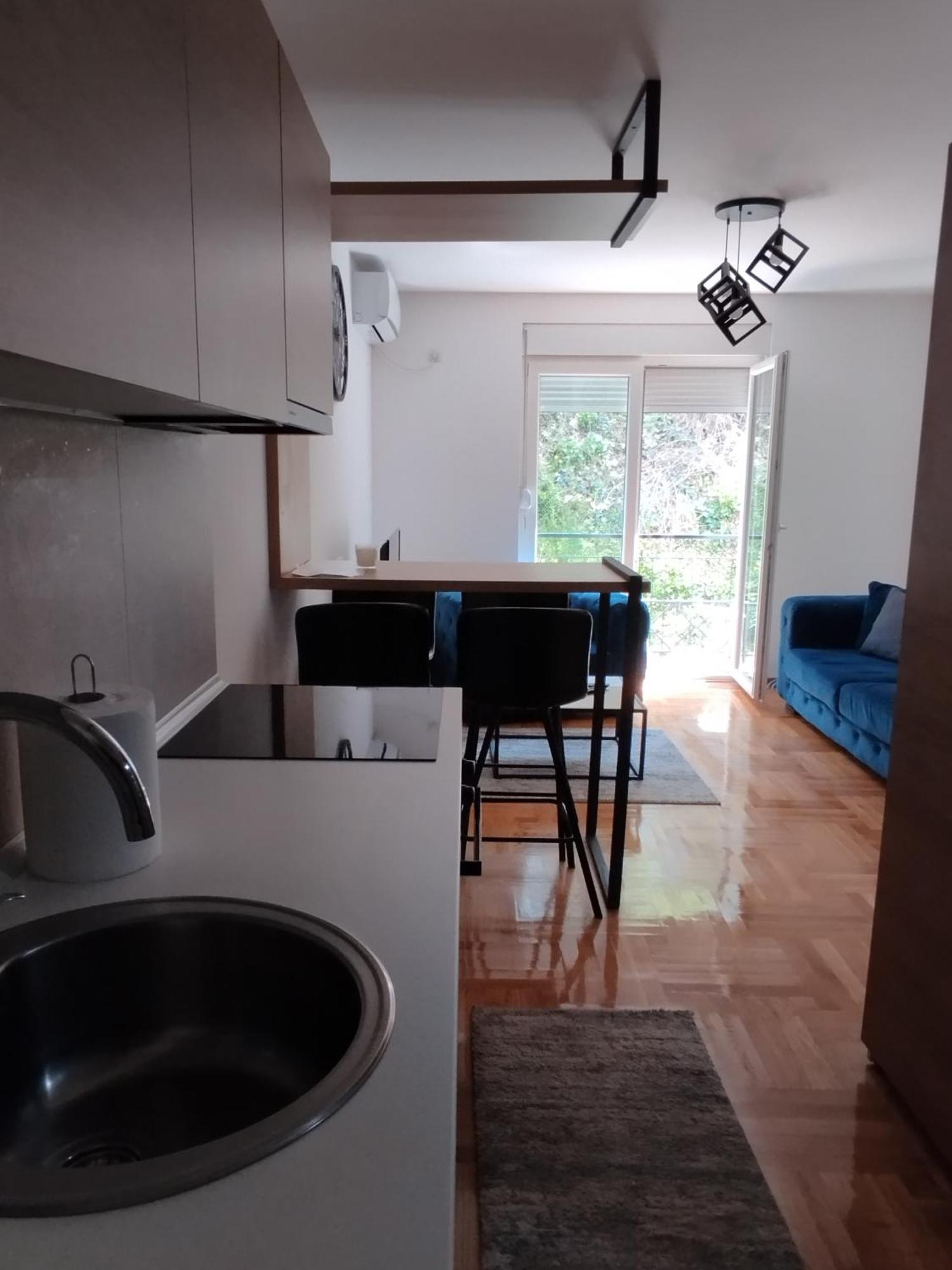 Ferienwohnung Cvetkovic Lux Аpartmani & Free Garaza Vrnjačka Banja Exterior foto